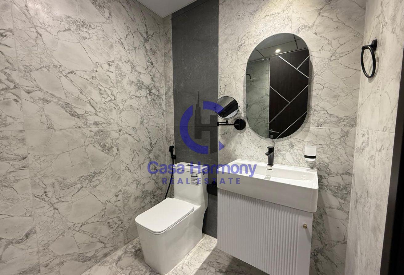 Fully Furnished | Studio | Stunning View photo 7