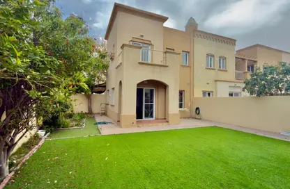 فيلا - 2 غرف نوم - 3 حمامات للايجار في الينابيع 11 - الينابيع - دبي