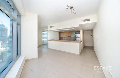 Apartment - 1 Bedroom - 2 Bathrooms for rent in Fairfield Tower - Park Island - Dubai Marina - Dubai