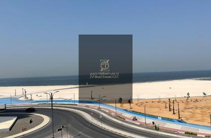 Apartment - 2 - 2 for rent in Ajman Corniche Road - Ajman
