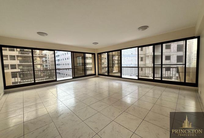 74237533 - Property Image 3