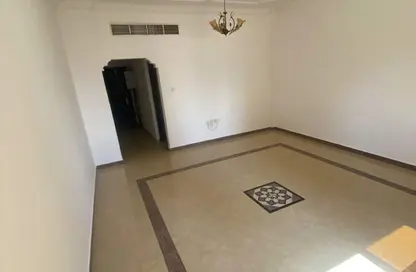 Apartment - 1 Bedroom - 2 Bathrooms for rent in Al Khan Corniche - Al Khan - Sharjah
