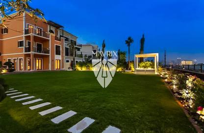 Villa - 5 Bedrooms - 7 Bathrooms for rent in Sur La Mer 1 - Sur La Mer - Jumeirah 1 - Jumeirah - Dubai