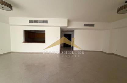 Villa - 4 - 6 for sale in Bayti Townhouses - Al Hamra Village - Ras Al Khaimah