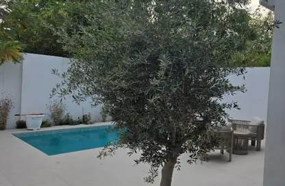 تاون هاوس - 3 غرف نوم - 4 حمامات للبيع في الجادة - الشارقة