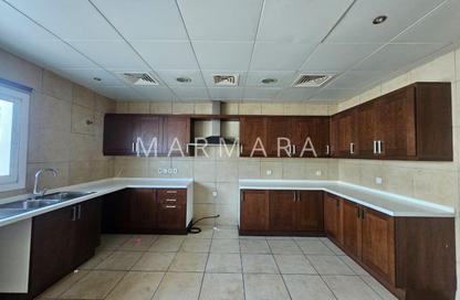 Villa - 4 - 4 for rent in Jumeirah 3 Villas - Jumeirah 3 - Jumeirah - Dubai