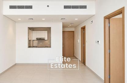 Apartment - 1 - 2 for rent in Al Nasr Central Building - Oud Metha - Bur Dubai - Dubai