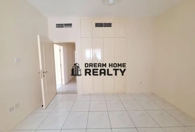 111850031 - Property Image 2