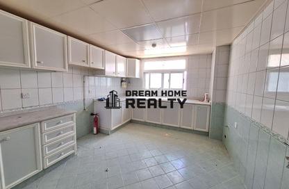 Apartment - 2 Bedrooms - 2 Bathrooms for rent in Al Majaz 2 - Al Majaz - Sharjah
