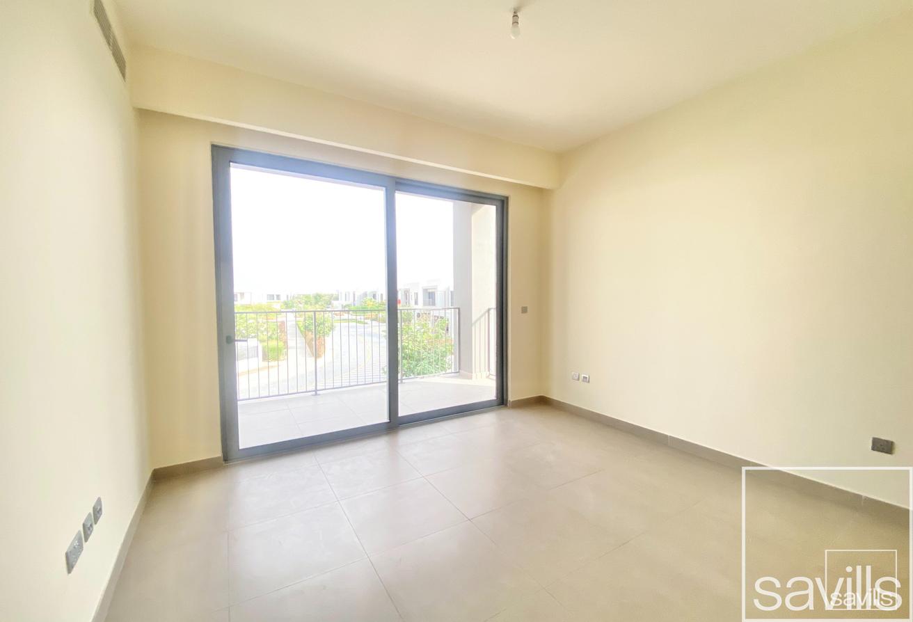 Vacant Now | Great Condition | Premium Location photo 4