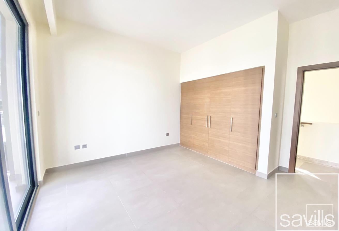 Vacant Now | Great Condition | Premium Location photo 8