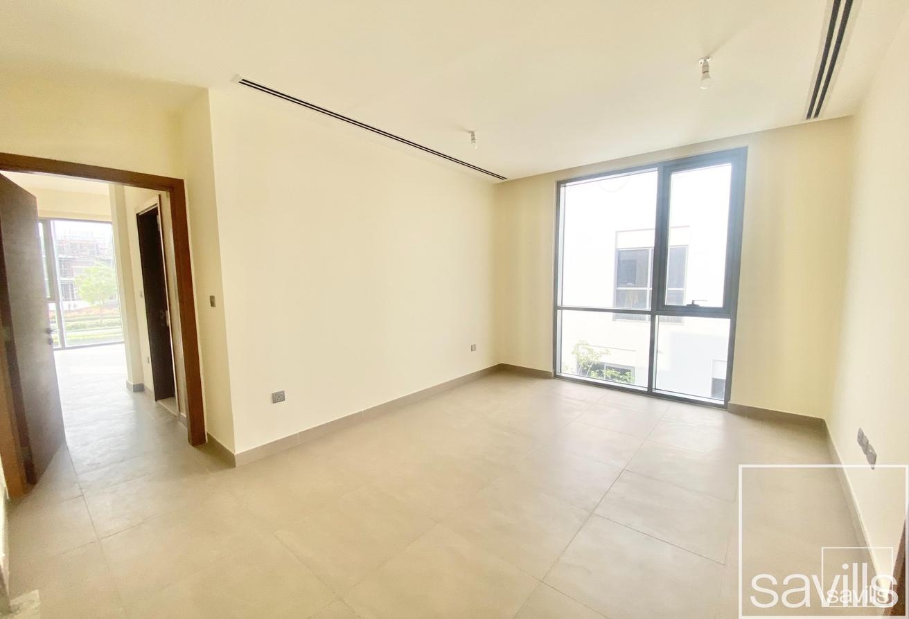 Vacant Now | Great Condition | Premium Location photo 6