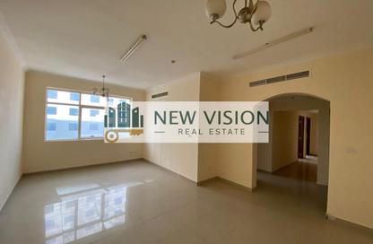 Apartment - 2 Bedrooms - 2 Bathrooms for rent in Al Khan Lagoon Tower - Al Khan Lagoon - Al Khan - Sharjah