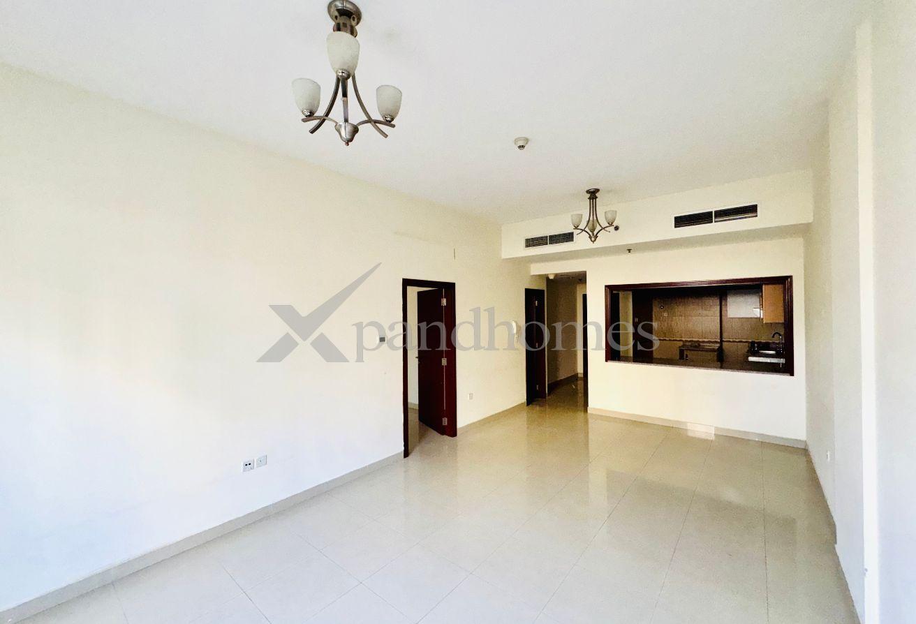 Specious 1 BHK | Garden | Large Size | Ready photo 5