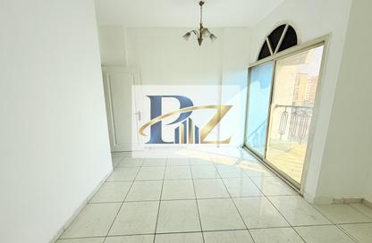 Apartment - 1 - 1 for rent in Fire Station Road - Muwaileh - Sharjah
