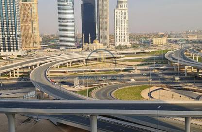 Apartment - 1 - 2 for rent in Manchester Tower - Dubai Marina - Dubai