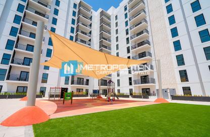 Apartment - 3 Bedrooms - 3 Bathrooms for sale in Waters Edge - Yas Island - Abu Dhabi Apartment - 3 Bedrooms - 3 Bathrooms for sale in Waters Edge - Yas Island - Abu Dhabi