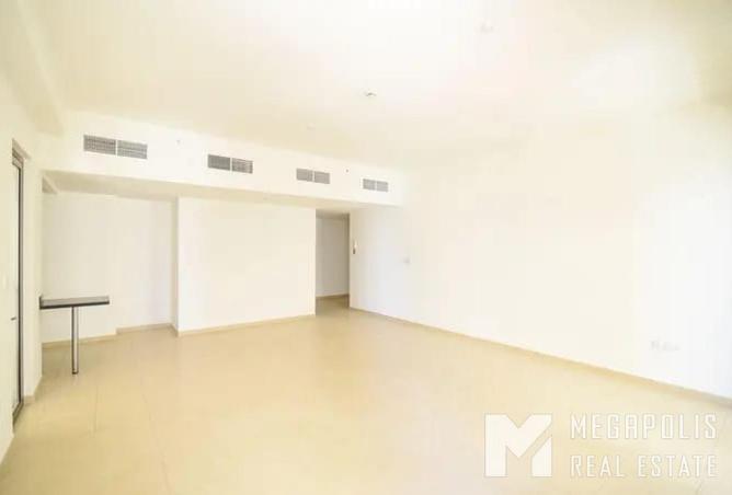 73111182 - Property Image 3