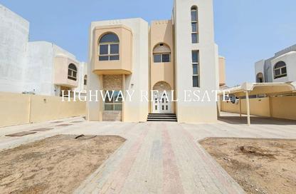 Villa - 4 Bedrooms - 4 Bathrooms for rent in Al Falaj - Al Riqqa - Sharjah