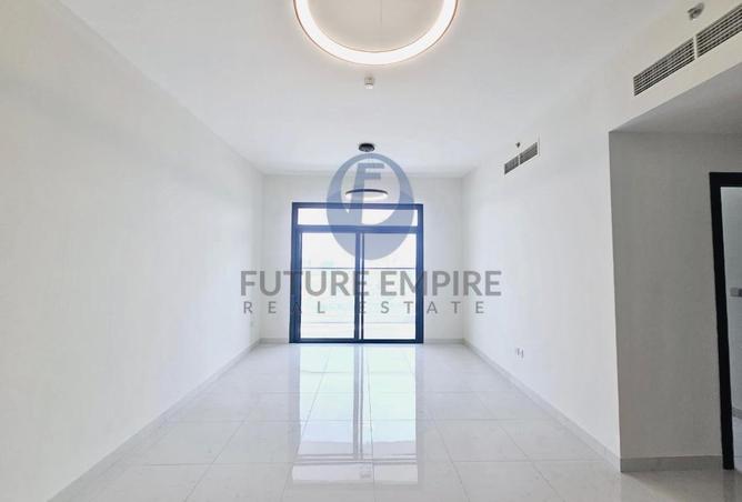 104669052 - Property Image 2
