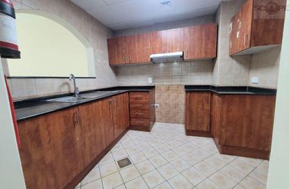 Apartment - 1 - 2 for rent in University View Block A - University View - Dubai Silicon Oasis - Dubai
