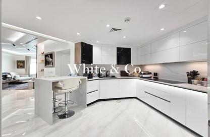 Apartment - 3 Bedrooms - 4 Bathrooms for sale in Al Sarrood - Shoreline Apartments - Palm Jumeirah - Dubai