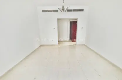 شقة - غرفة نوم - 2 حمامات للايجار في شارع التعاون الجديد - التعاون - الشارقة