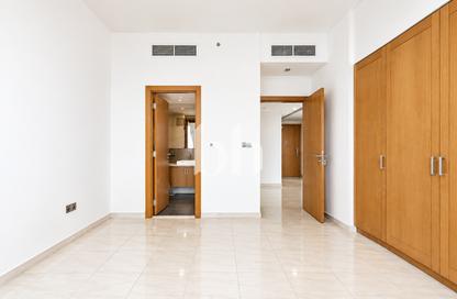 Apartment - 3 - 5 for rent in Marina Residences 2 - Marina Residences - Palm Jumeirah - Dubai
