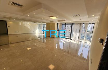 Office Space - Studio - 2 Bathrooms for rent in Khalifa Street - Abu Dhabi
