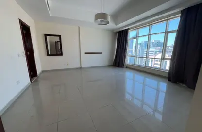 شقة - 3 غرف نوم - 4 حمامات للايجار في شارع التعاون الجديد - التعاون - الشارقة شقة - 3 غرف نوم - 4 حمامات للايجار في شارع التعاون الجديد - التعاون - الشارقة