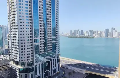شقة - 2 غرف نوم - 2 حمامات للايجار في برج الوليد - القصباء - الشارقة