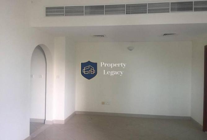 53170511 - Property Image 2