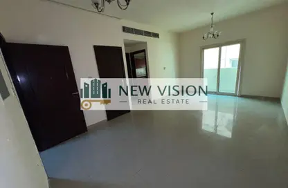 Apartment - 1 Bedroom - 2 Bathrooms for rent in Al Khan Lagoon Tower - Al Khan Lagoon - Al Khan - Sharjah