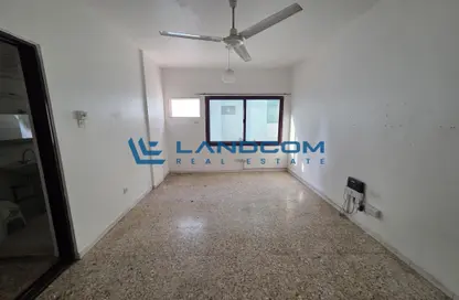 Apartment - 1 Bathroom for rent in Al Muteena Building - Al Muteena - Deira - Dubai