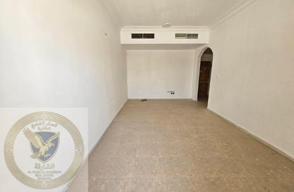 Apartment - 2 Bedrooms - 2 Bathrooms for rent in Al Khan Corniche - Al Khan - Sharjah