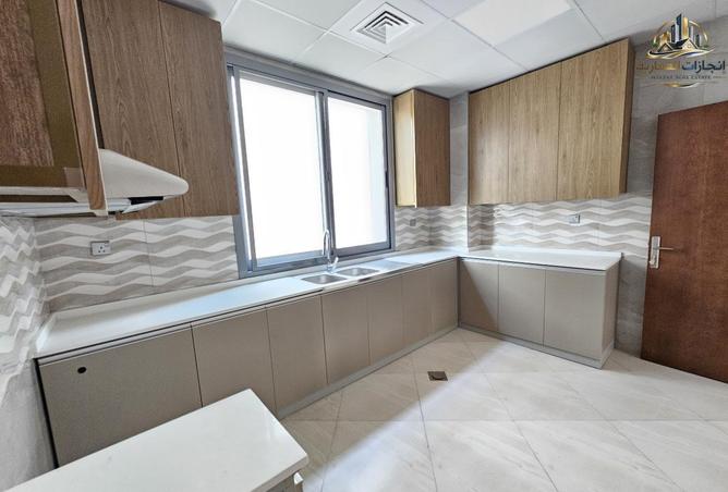 76573438 - Property Image 3