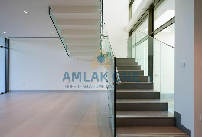 3-bed townhouse in Souk Al Jubail — photo 2