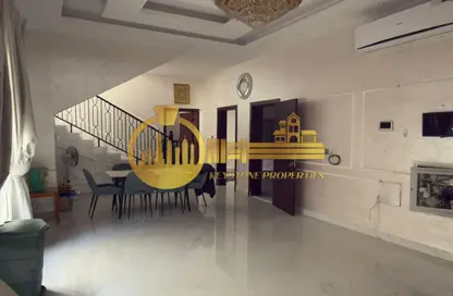 فيلا - 5 غرف نوم - 6 حمامات للايجار في برج بحيرة الإمارات 1 - أبراج بحيرة الإمارات - مدينة الإمارات - عجمان