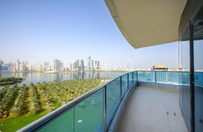 Apartment - 3 Bedrooms - 5 Bathrooms for rent in Al Majaz 1 - Al Majaz - Sharjah