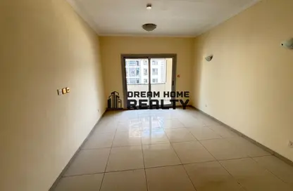 Apartment - 1 Bedroom - 2 Bathrooms for rent in Manazil Tower 5 - Al Taawun Street - Al Taawun - Sharjah