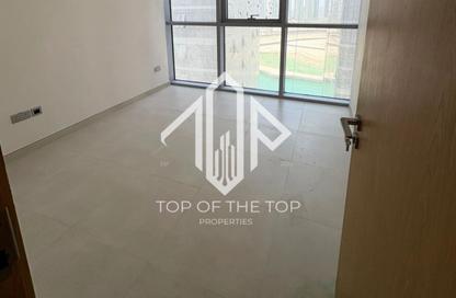 Apartment - 2 Bedrooms - 2 Bathrooms for sale in Radiant Square - City Of Lights - Al Reem Island - Abu Dhabi Apartment - 2 Bedrooms - 2 Bathrooms for sale in Radiant Square - City Of Lights - Al Reem Island - Abu Dhabi
