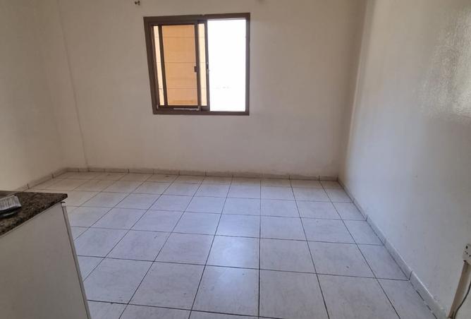122011619 - Property Main Image
