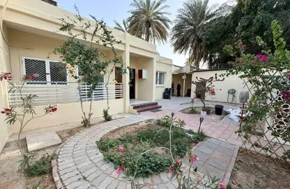 فيلا - 4 غرف نوم - 5 حمامات للايجار في القادسية - الحيرة - الشارقة