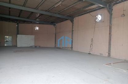 Warehouse - Studio - 2 for rent in Ras Al Khor Industrial 1 - Ras Al Khor - Dubai