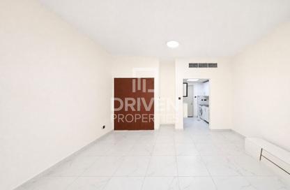Apartment - Studio - 1 for rent in Spain Cluster - International City - Dubai
