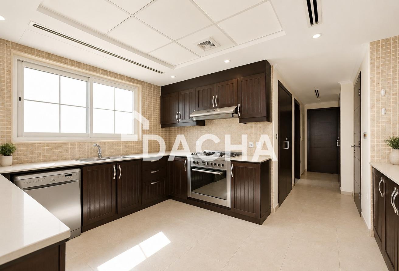 Great Location | Large Plot | Well Maintained photo 6