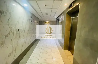 شقة - غرفة نوم - 2 حمامات للايجار في مبنى مويلح - مويلح - الشارقة