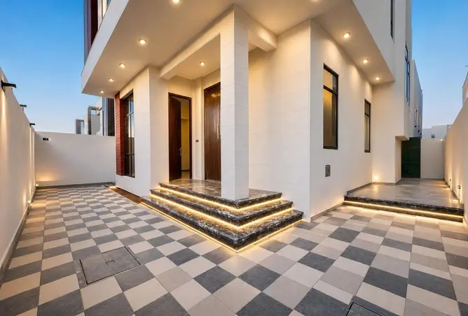 100409655 - Property Image 2