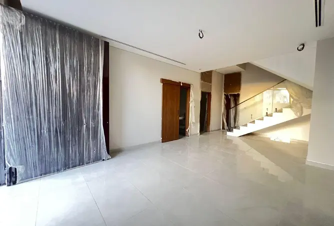 100409655 - Property Image 3