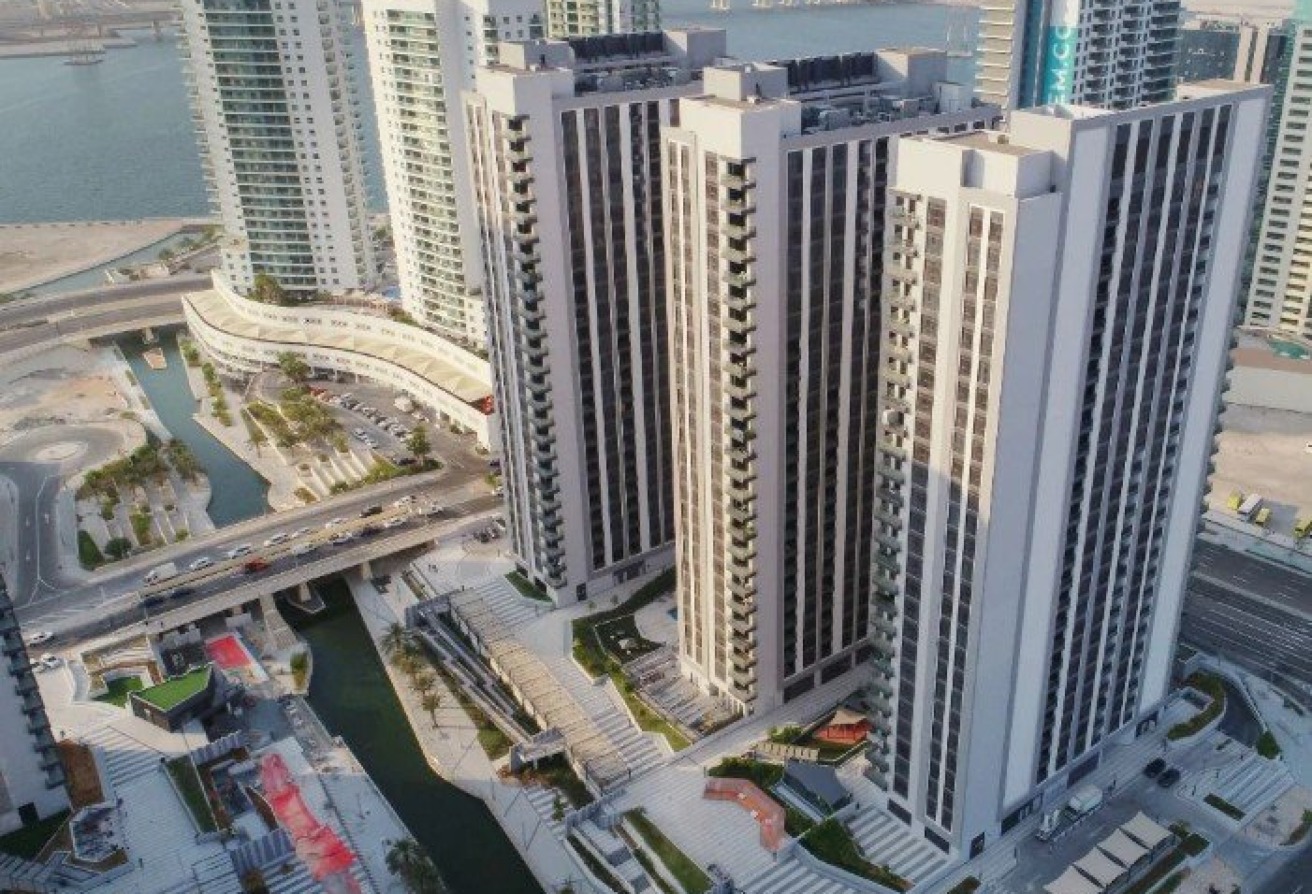 Elegant Unit | Balcony | Prime location